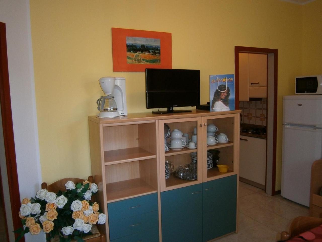 Azzurro Apartment บิบิโอเน ภายนอก รูปภาพ